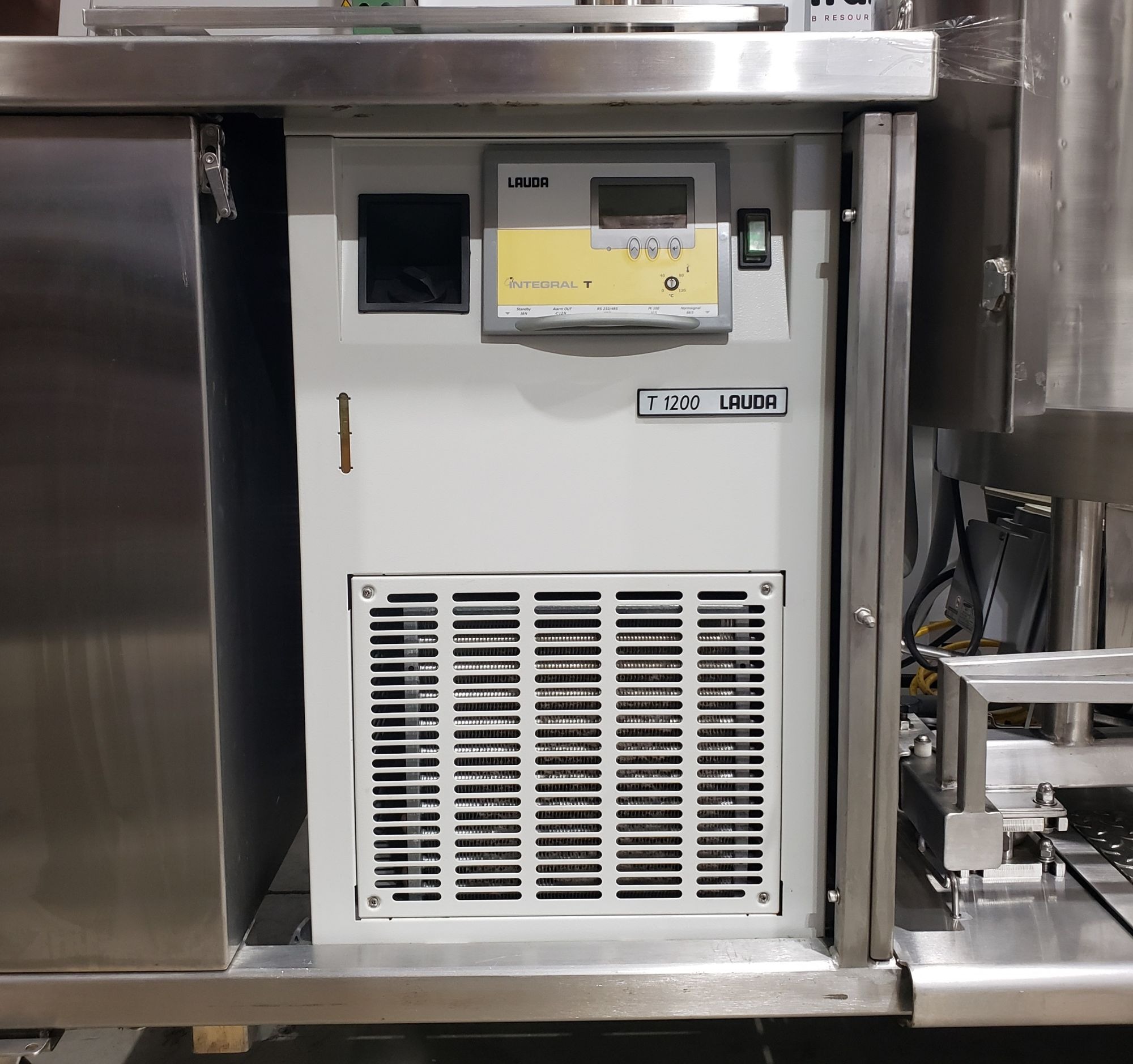 Mobius CellReady 200 L — termostat LAUDA T1200