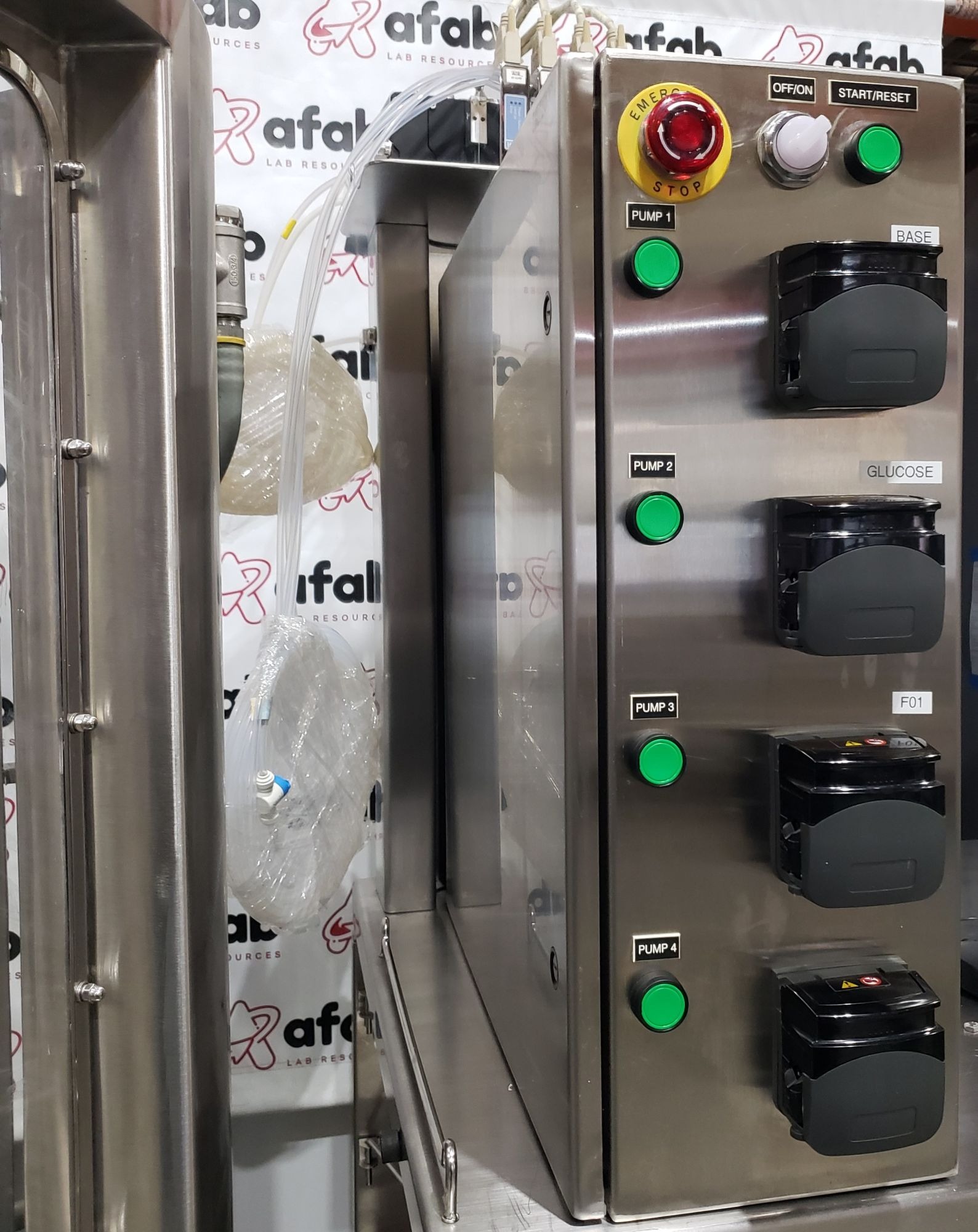 Mobius CellReady 200 L — panel pomp perystaltycznych